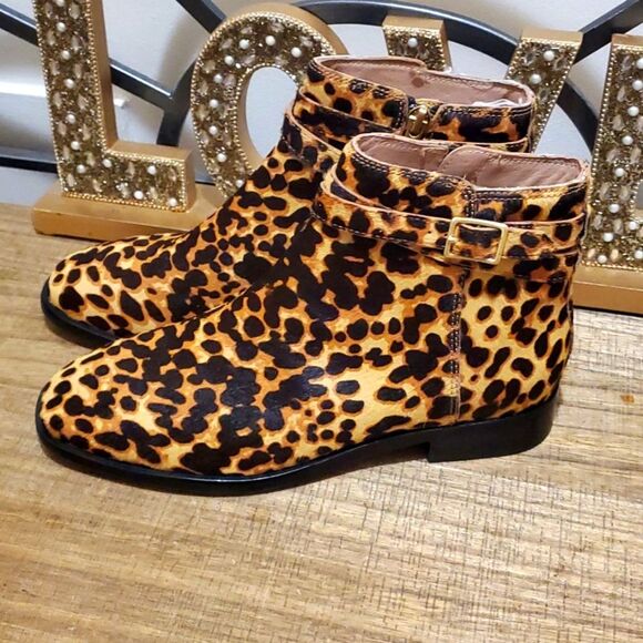 J. Jill Women's Melodie Tan Camel Leopard Print Calf Hair Zip Up Booties Sz 6.5 - Picture 4 of 11